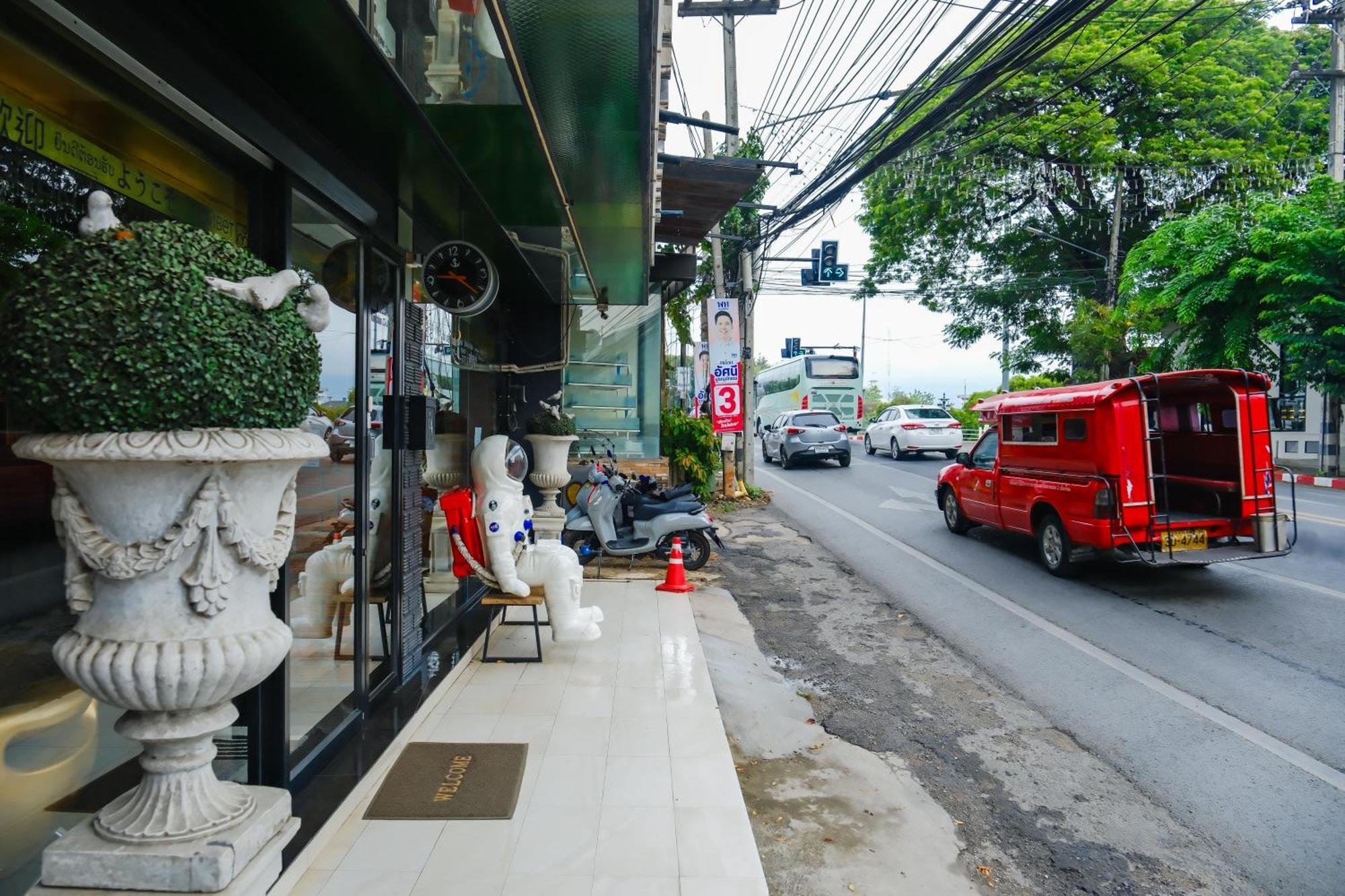 Goya Hotel Chiang Mai Extérieur photo